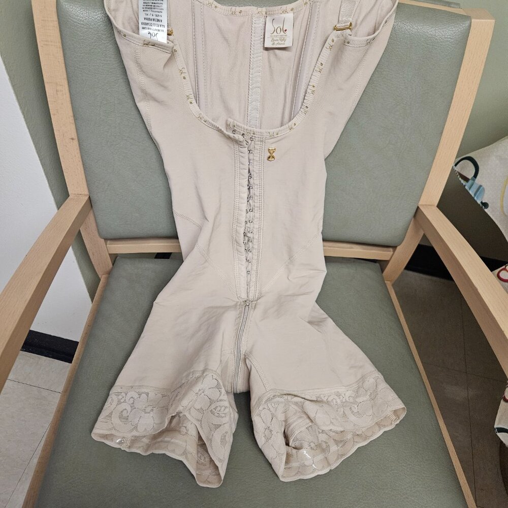 Shapewear - Picture 3 of 4